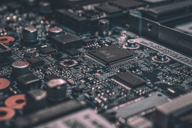The Post-Docker Era: Architecting Polyglot Microservices with Wasm Component Model 1.0